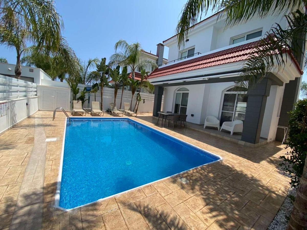 Villa Diana - 200 Meters From Kapparis, Fireman'S Beach พาราลิมนี ภายนอก รูปภาพ