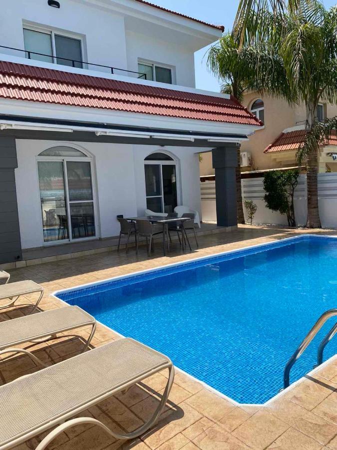 Villa Diana - 200 Meters From Kapparis, Fireman'S Beach พาราลิมนี ภายนอก รูปภาพ