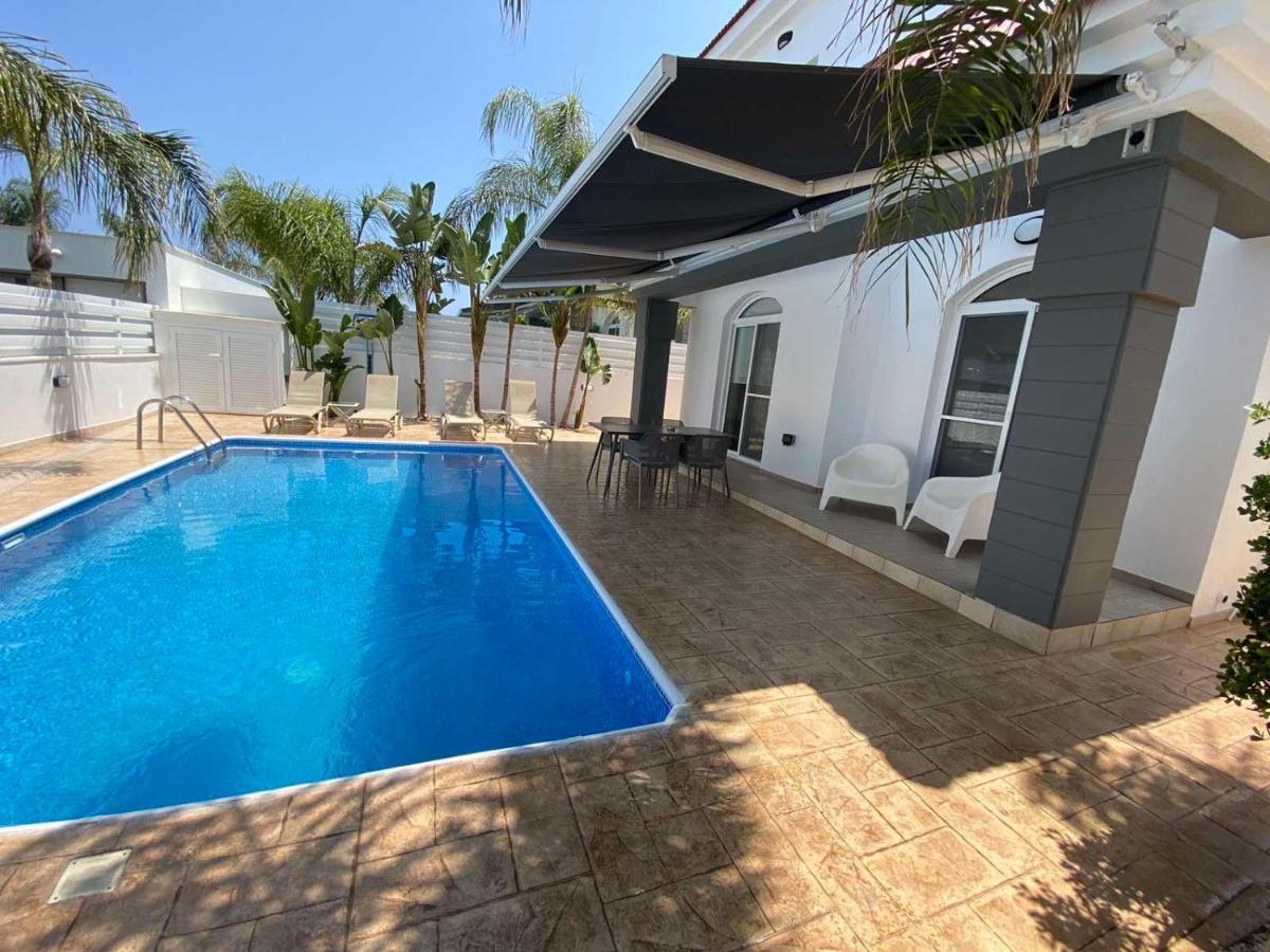 Villa Diana - 200 Meters From Kapparis, Fireman'S Beach พาราลิมนี ภายนอก รูปภาพ